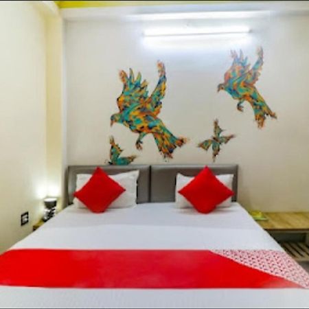 Om Shanthi Paying Guest House Benares Buitenkant foto