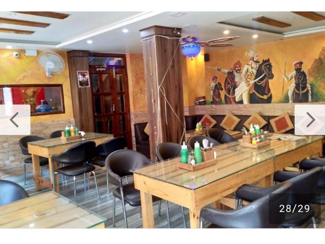 Om Shanthi Paying Guest House Benares Buitenkant foto