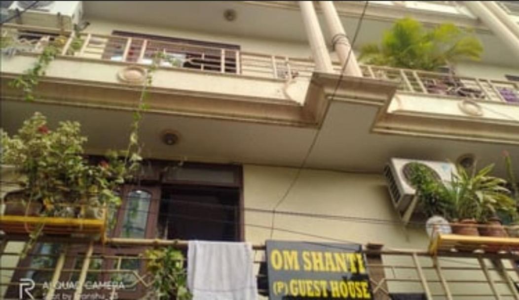 Om Shanthi Paying Guest House Benares Buitenkant foto