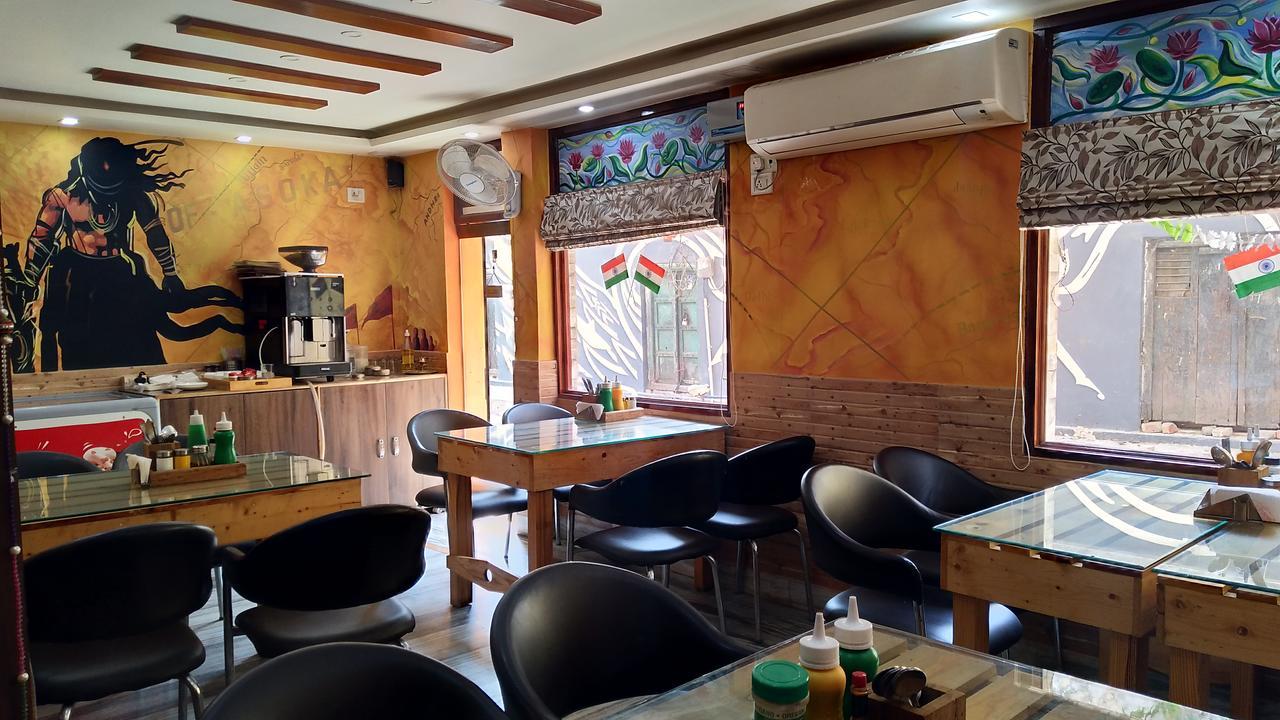 Om Shanthi Paying Guest House Benares Buitenkant foto